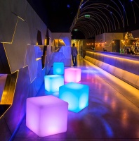 Светильник Куб 25 с питанием от АКБ, RGB